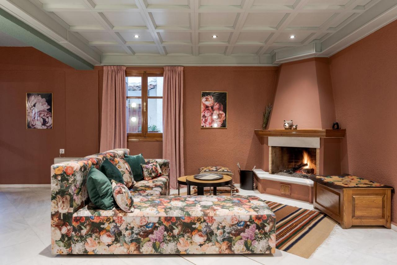 Paeonia Arachova Hotel ภายนอก รูปภาพ
